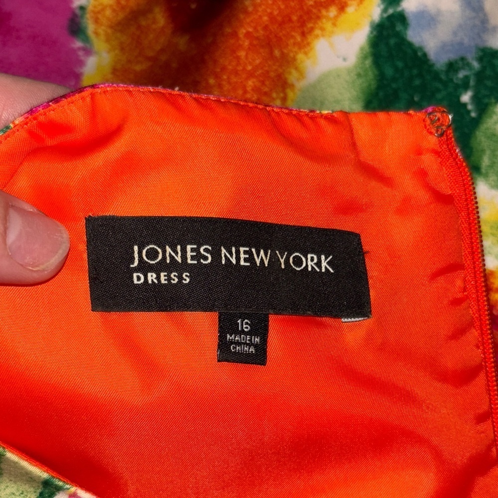 Jones New York Vibrant Floral Dress - Picture 6 of 9
